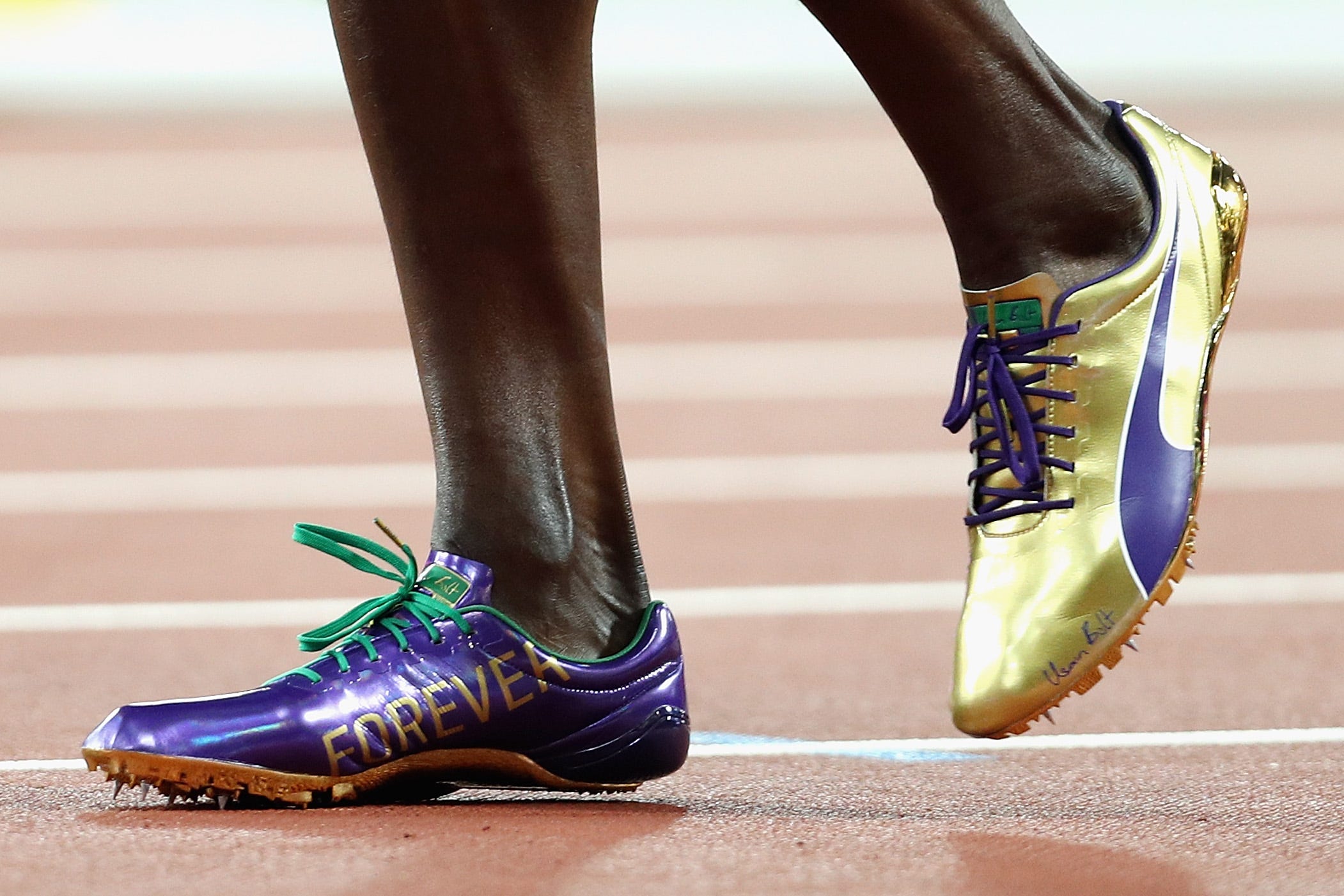 which shoes does usain bolt wear